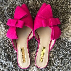 Vici Brand New Flats